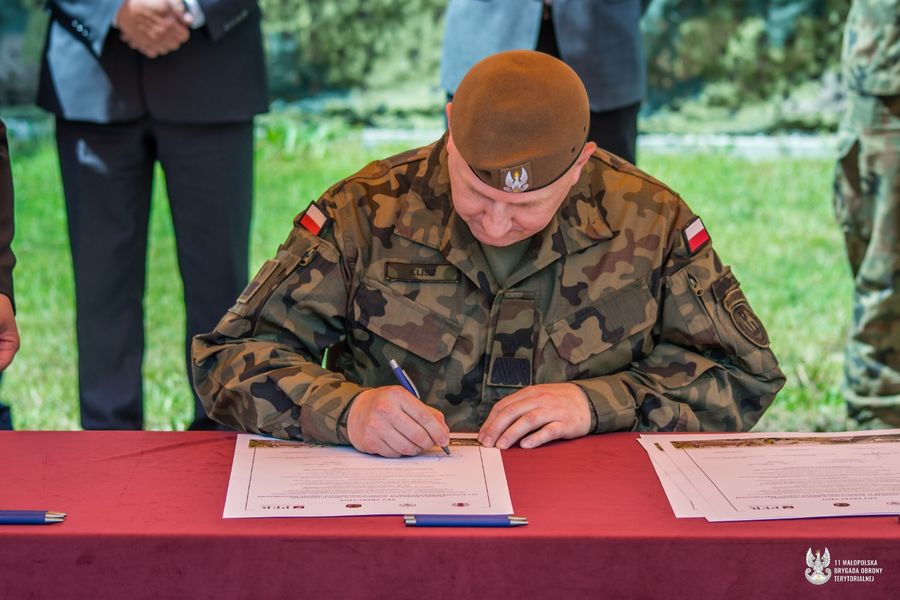 Obraz dla aktualności o tytule: Budowa nowoczesnych koszar dla małopolskich terytorialsów.